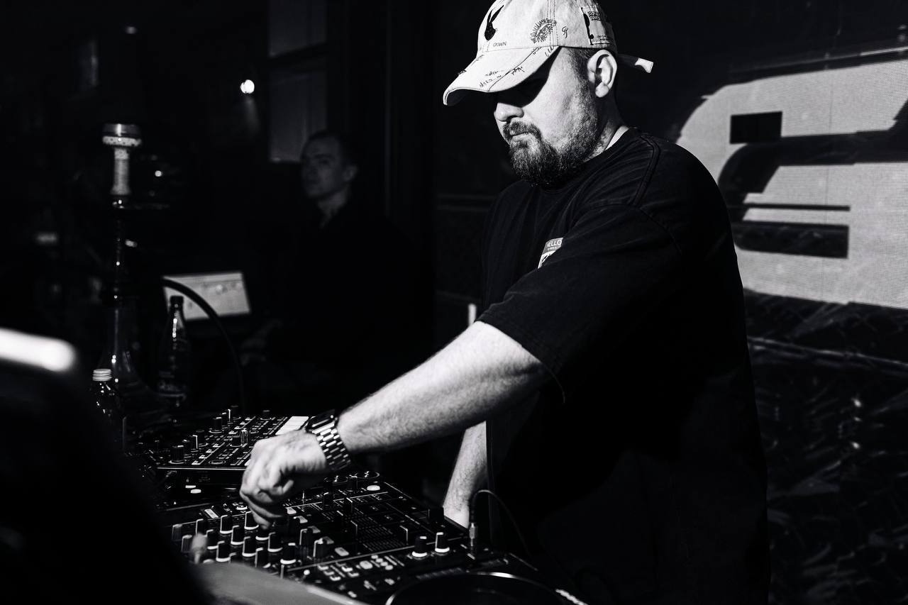 DJ Gross