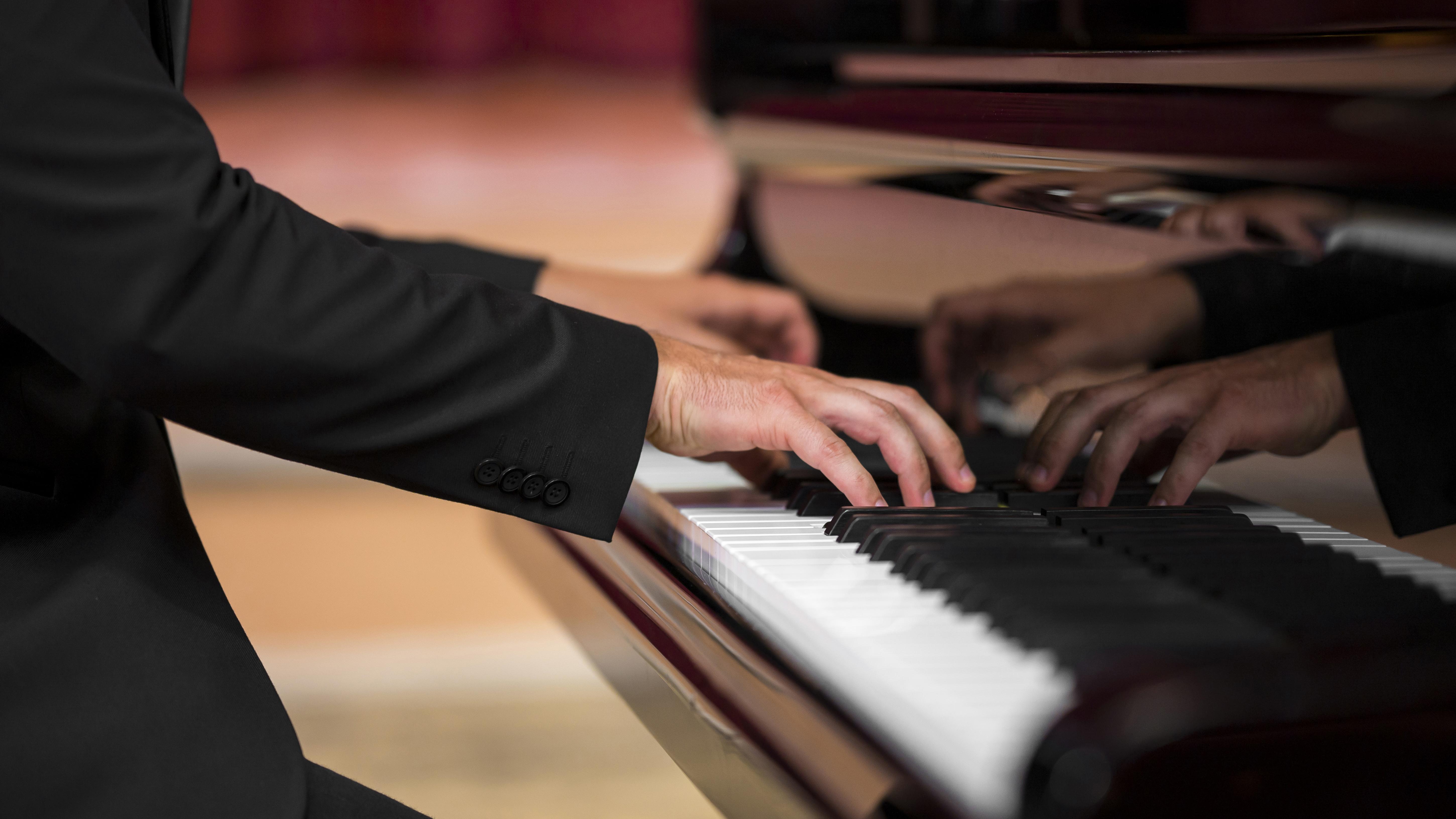 Pianissimo. Тео Синг