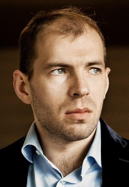 Андрей Коробейников (фортепиано)